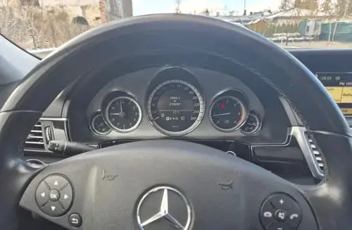 MERCEDES-BENZ Klasa E 
