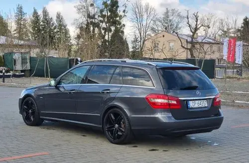 MERCEDES-BENZ Klasa E 