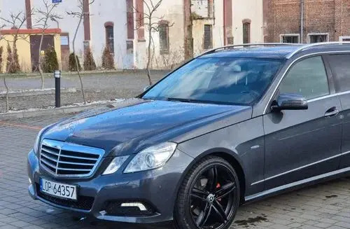 MERCEDES-BENZ Klasa E 