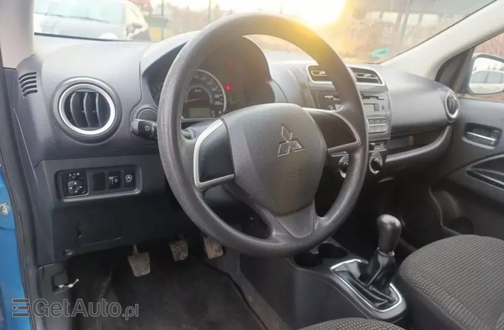 MITSUBISHI Space Star 