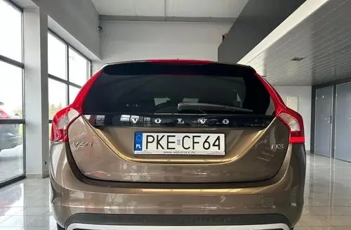 VOLVO V60 Cross Country 