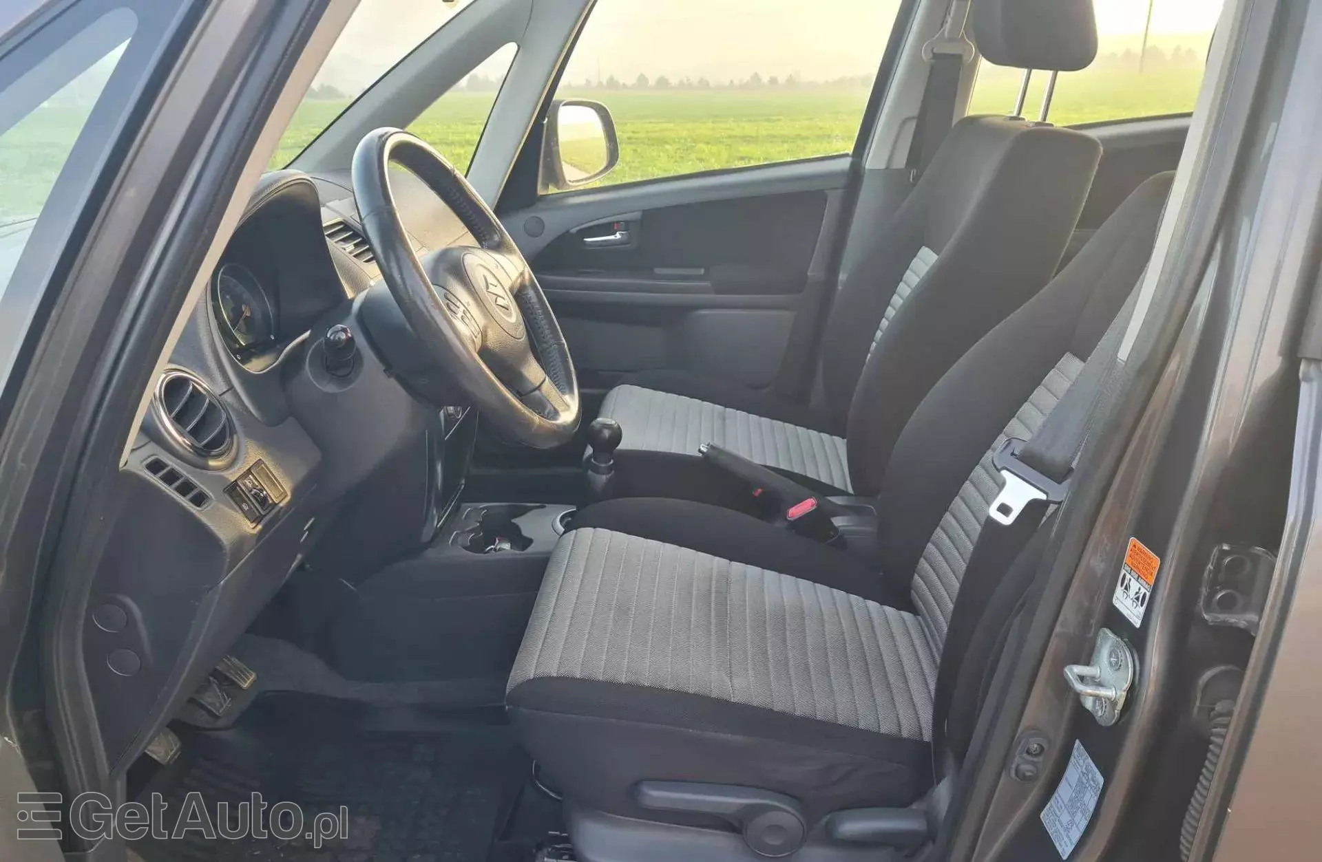 SUZUKI SX4 