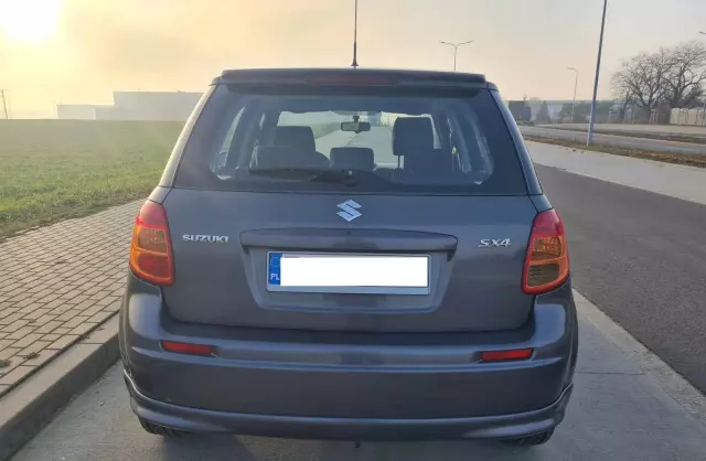 SUZUKI SX4 