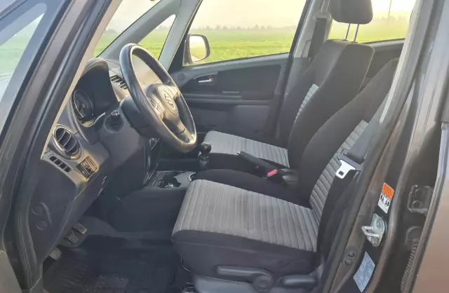 SUZUKI SX4 