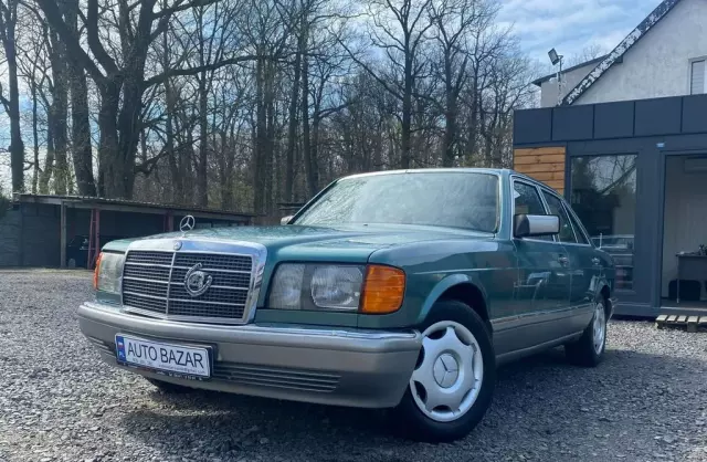 MERCEDES-BENZ W 126 