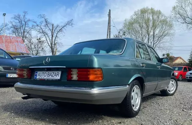 MERCEDES-BENZ W 126 