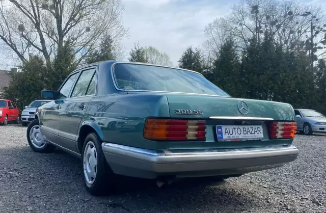 MERCEDES-BENZ W 126 