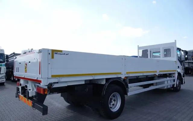 IVECO STRALIS 310 / SKRZYNIOWY- 8 M / 4x2 / EURO 6 