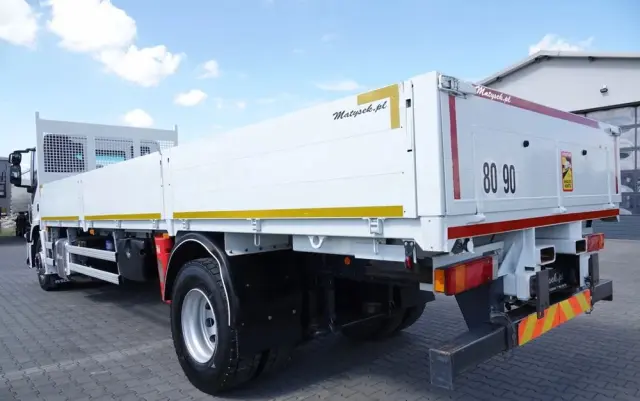 IVECO STRALIS 310 / SKRZYNIOWY- 8 M / 4x2 / EURO 6 