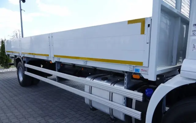 IVECO STRALIS 310 / SKRZYNIOWY- 8 M / 4x2 / EURO 6 