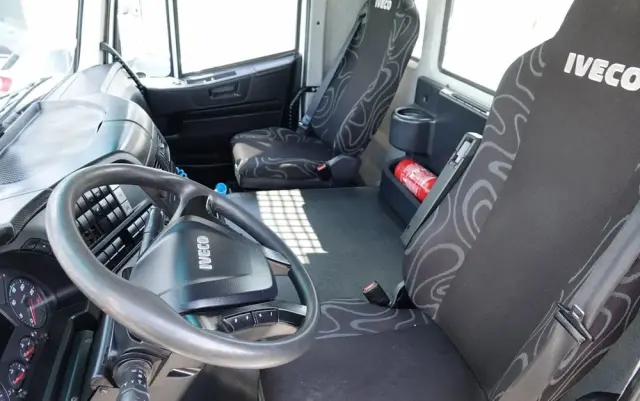 IVECO STRALIS 310 / SKRZYNIOWY- 8 M / 4x2 / EURO 6 