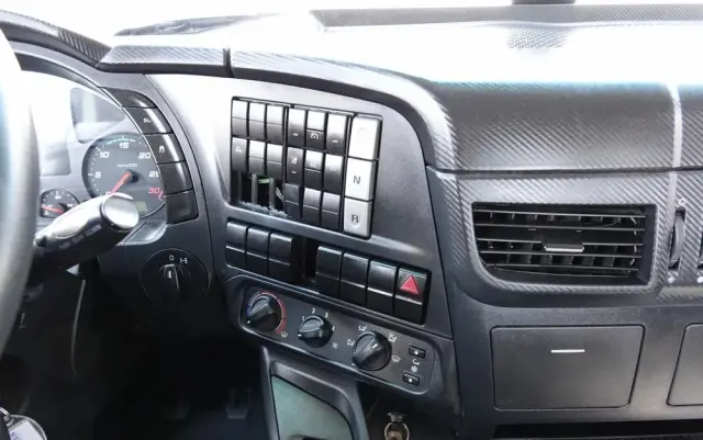 IVECO STRALIS 310 / SKRZYNIOWY- 8 M / 4x2 / EURO 6 