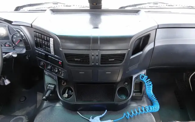 IVECO STRALIS 310 / SKRZYNIOWY- 8 M / 4x2 / EURO 6 