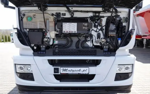 IVECO STRALIS 310 / SKRZYNIOWY- 8 M / 4x2 / EURO 6 