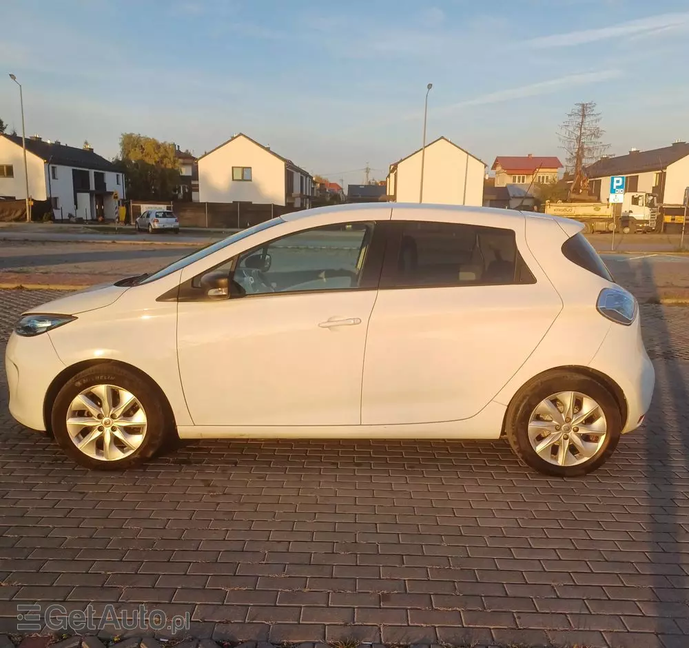 RENAULT Zoe 