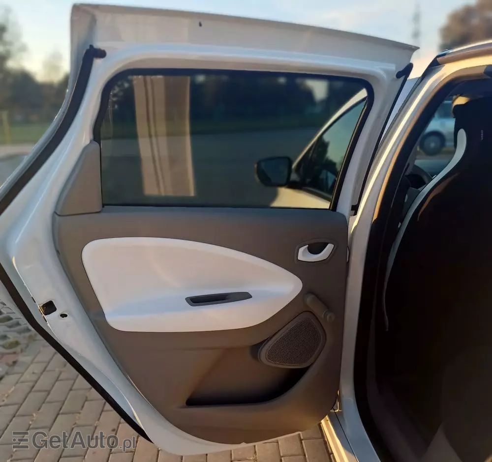 RENAULT Zoe 
