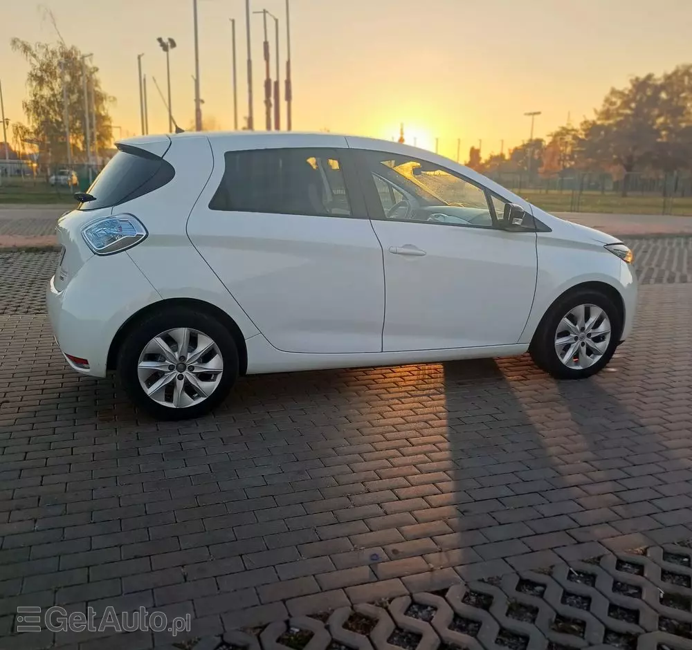 RENAULT Zoe 
