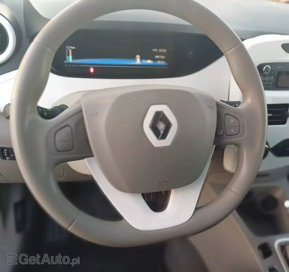 RENAULT Zoe 
