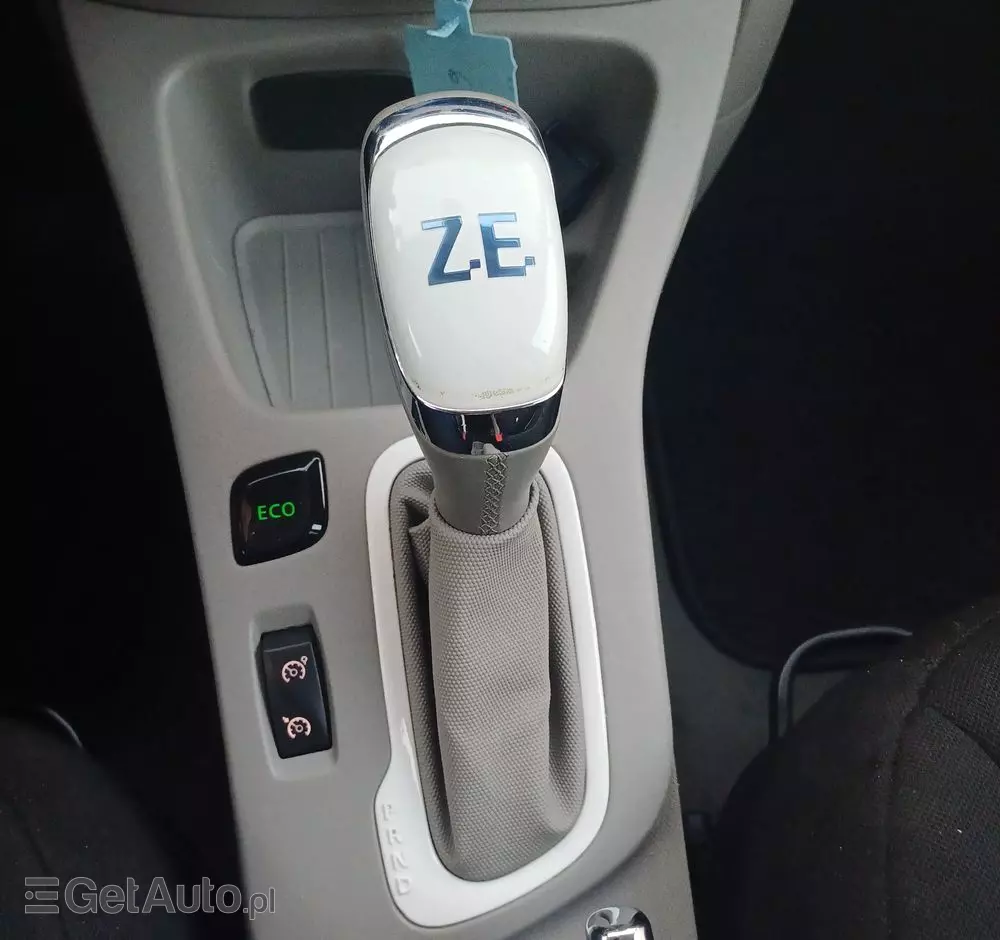 RENAULT Zoe 