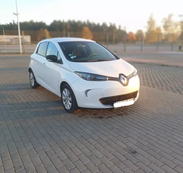 RENAULT Zoe 