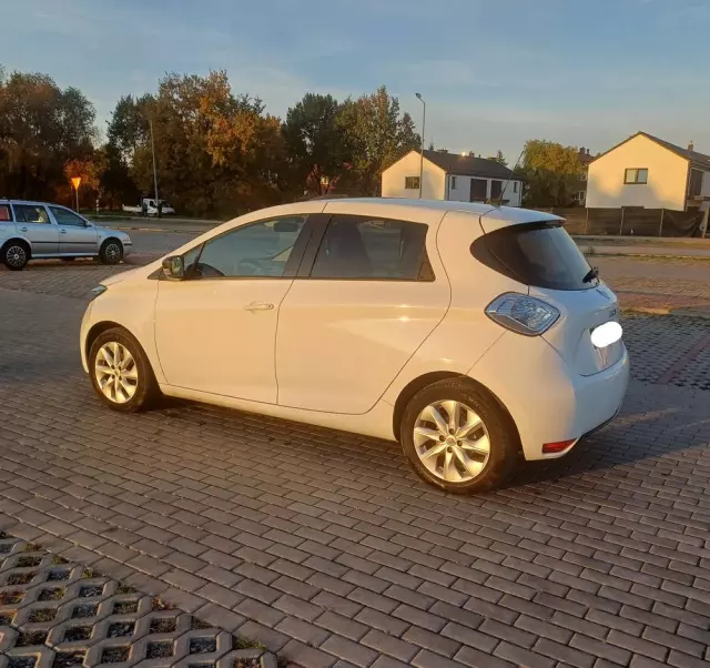 RENAULT Zoe 