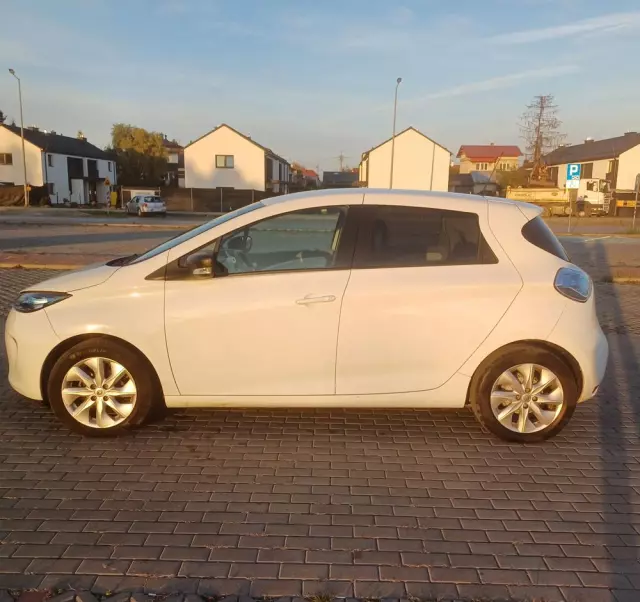 RENAULT Zoe 