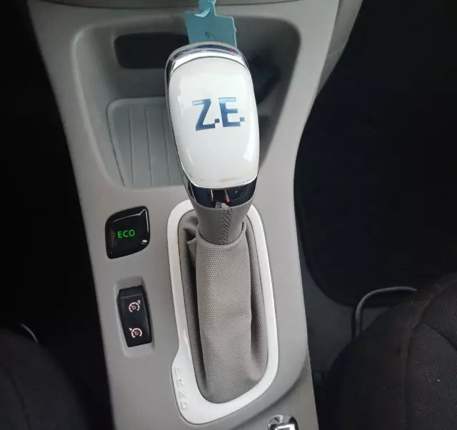 RENAULT Zoe 