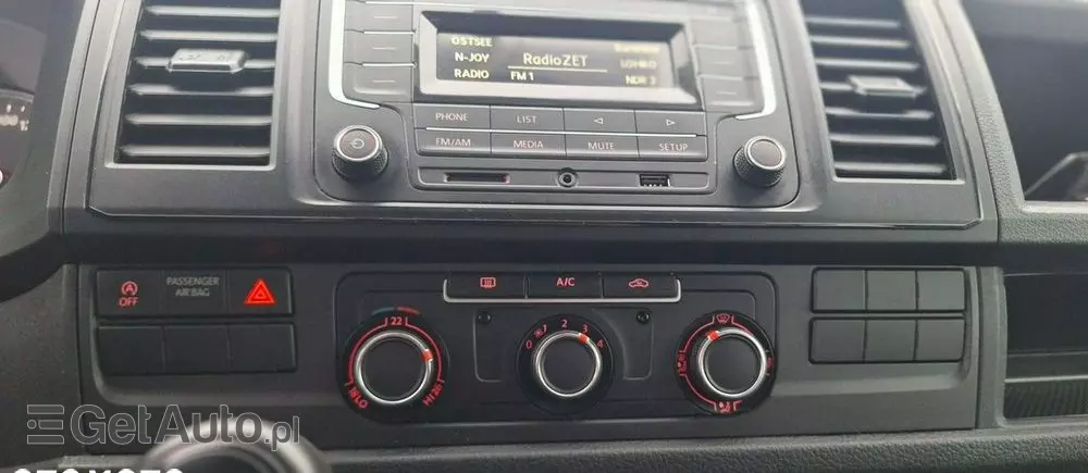 VOLKSWAGEN Transporter 