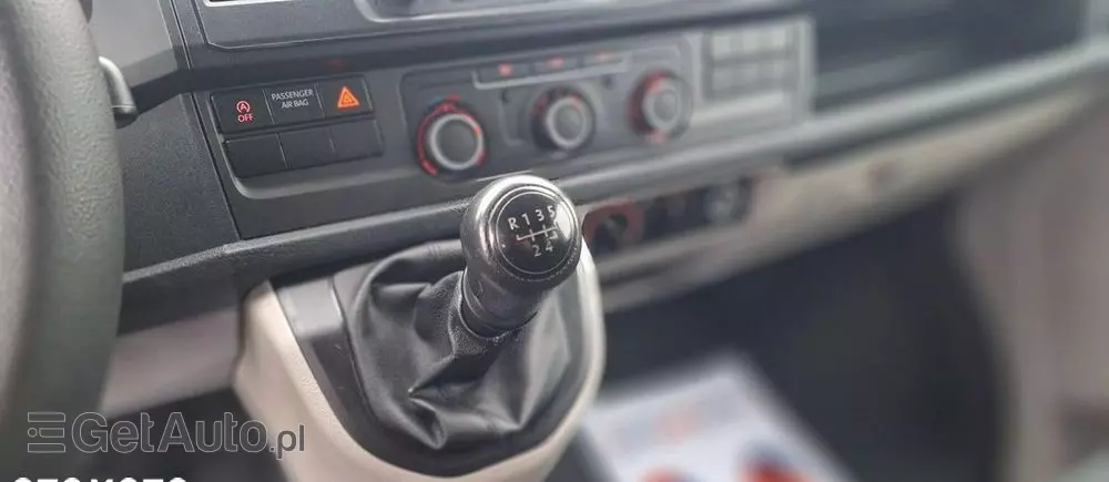 VOLKSWAGEN Transporter 