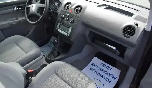 VOLKSWAGEN Caddy 