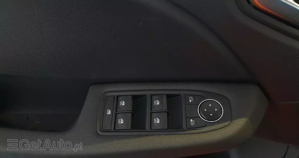 RENAULT Clio 1.0 TCe Equilibre