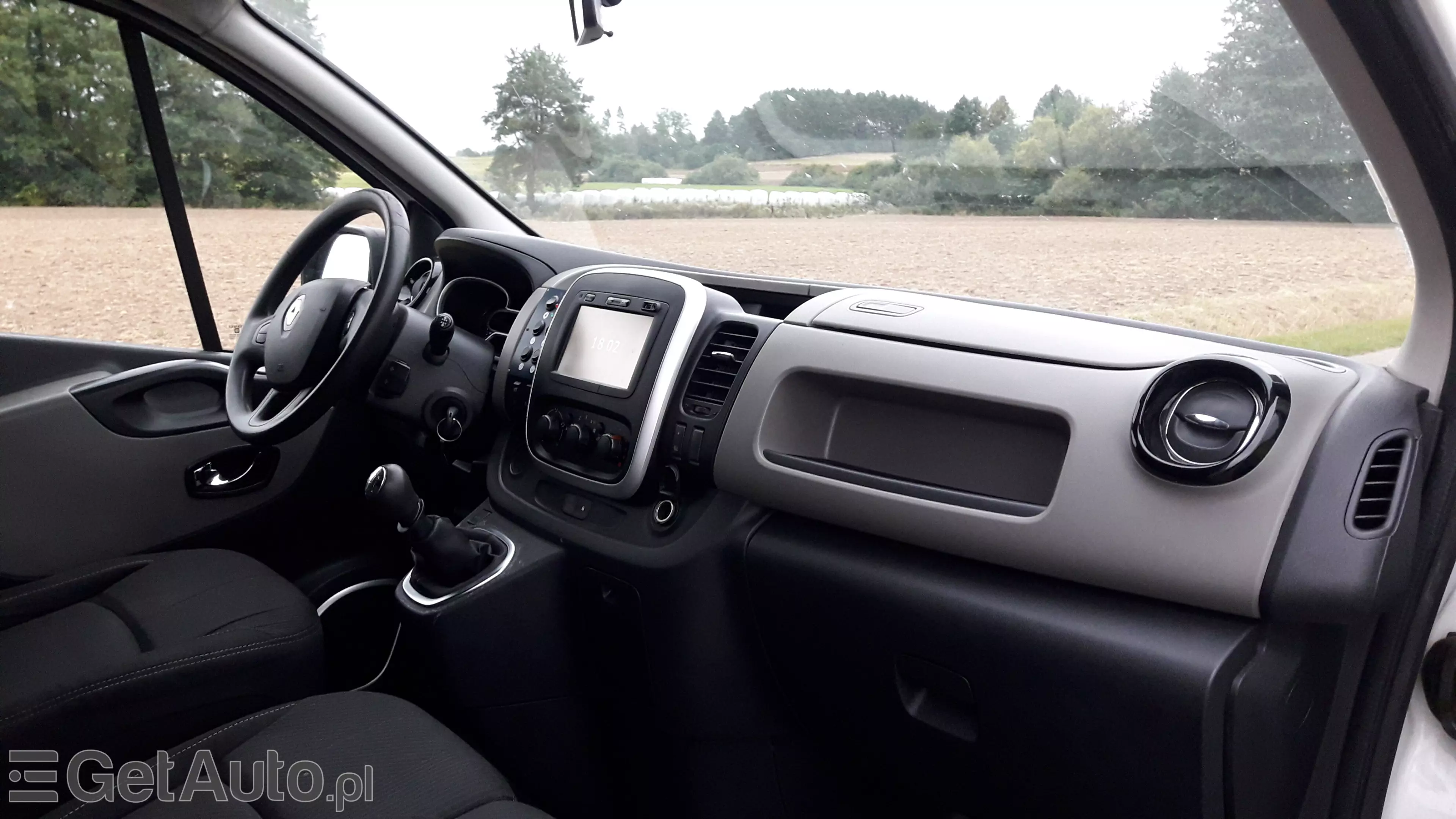 RENAULT Trafic 