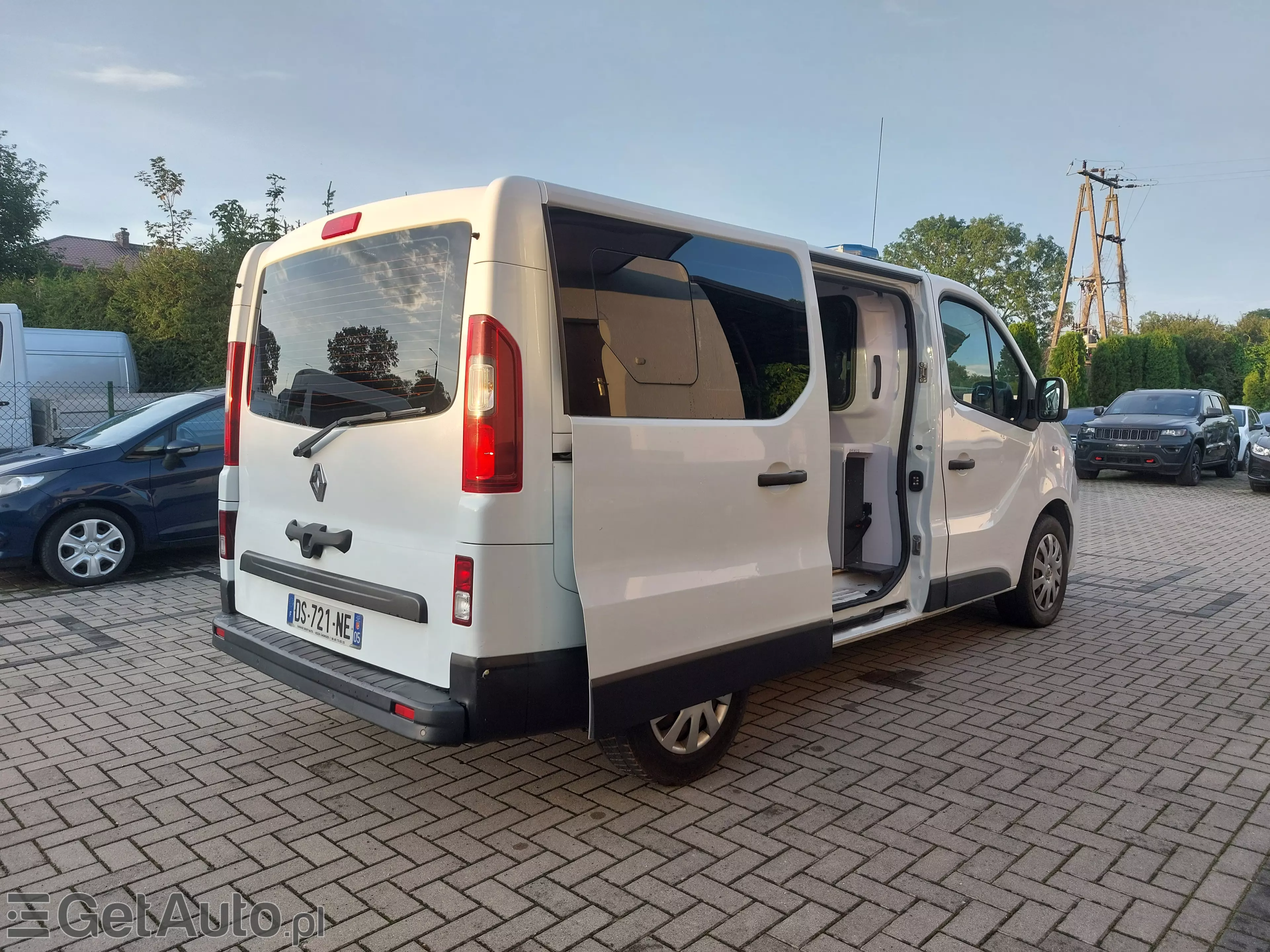 RENAULT Trafic 