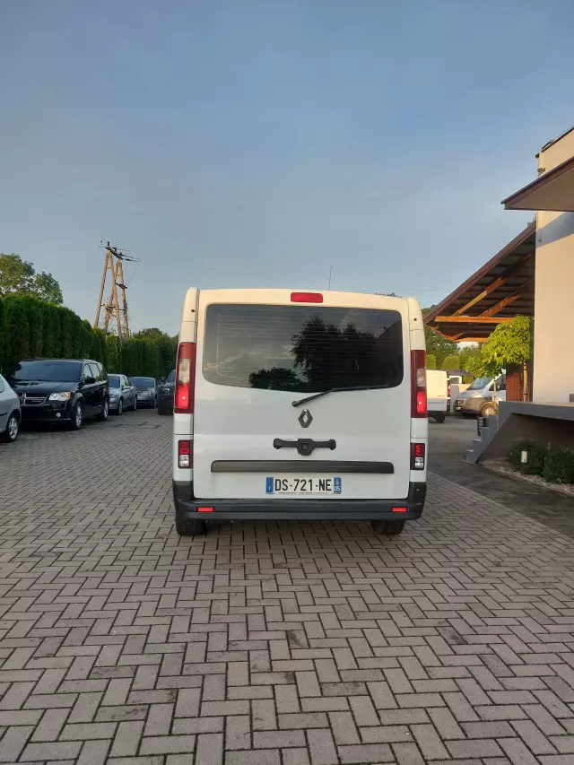 RENAULT Trafic 