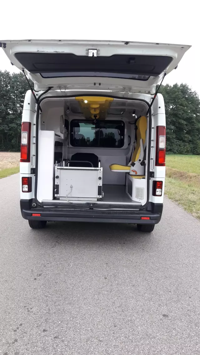 RENAULT Trafic 