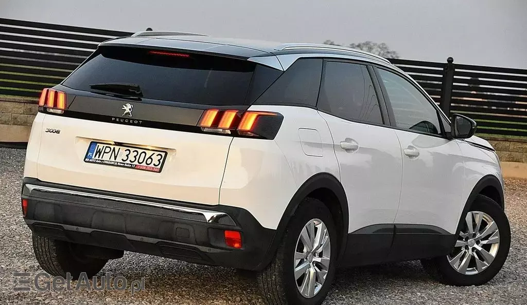 PEUGEOT 3008 