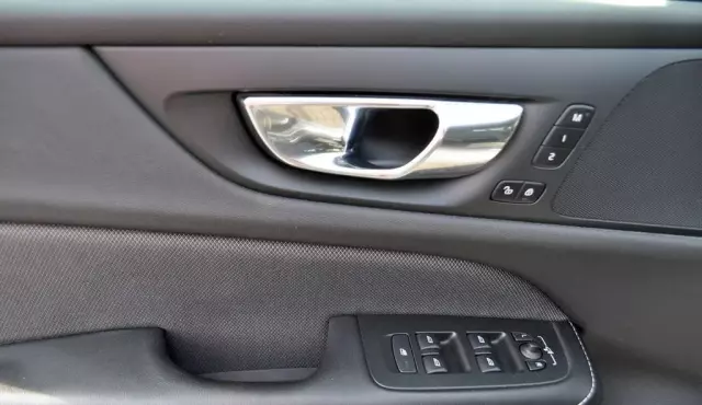 VOLVO S60 2.0 T4 (190 KM) Automatic