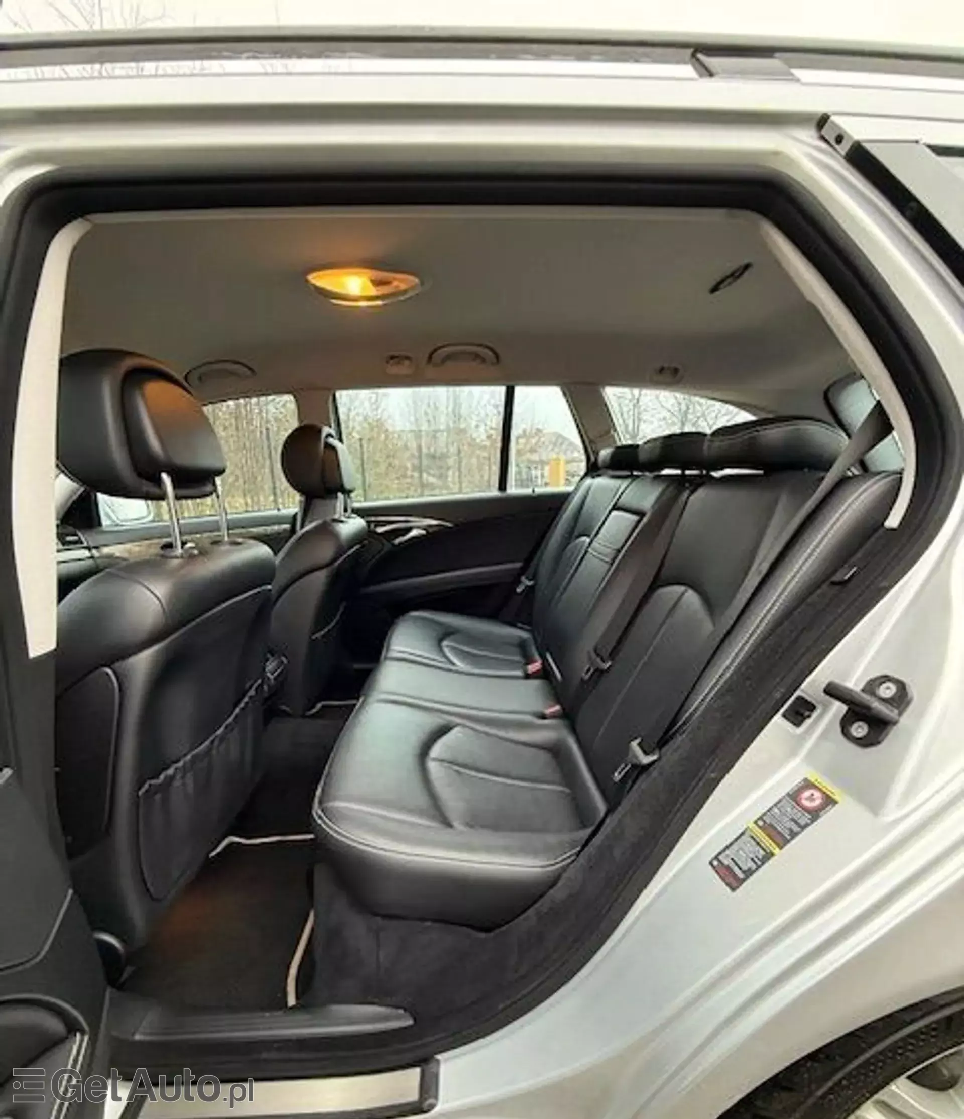 MERCEDES-BENZ Klasa E E 320 CDI V6 (224 KM) 7G-TRONIC