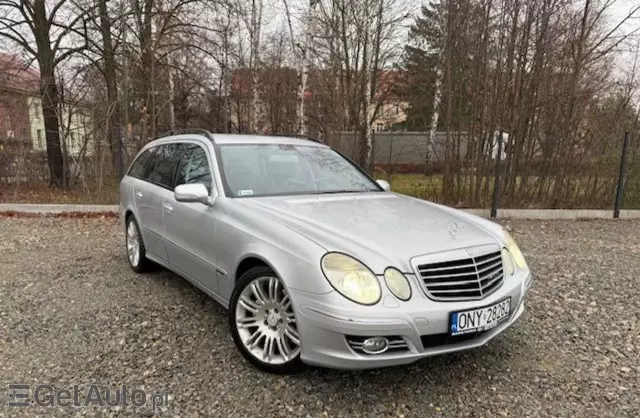 MERCEDES-BENZ Klasa E E 320 CDI V6 (224 KM) 7G-TRONIC