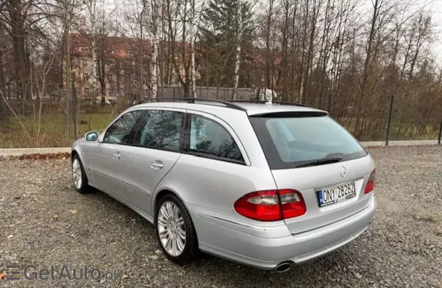 MERCEDES-BENZ Klasa E E 320 CDI V6 (224 KM) 7G-TRONIC