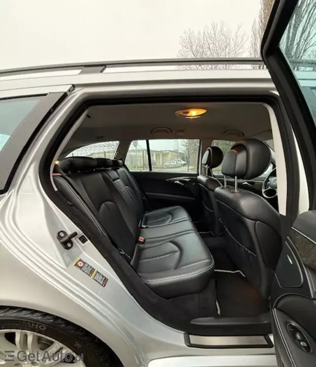 MERCEDES-BENZ Klasa E E 320 CDI V6 (224 KM) 7G-TRONIC