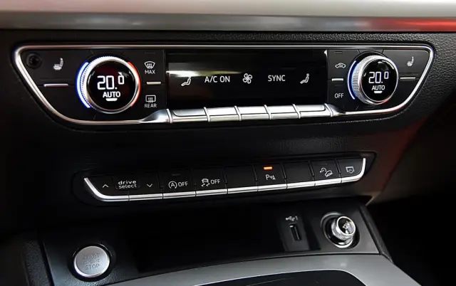 AUDI Q5 2.0 TDI Quattro S tronic