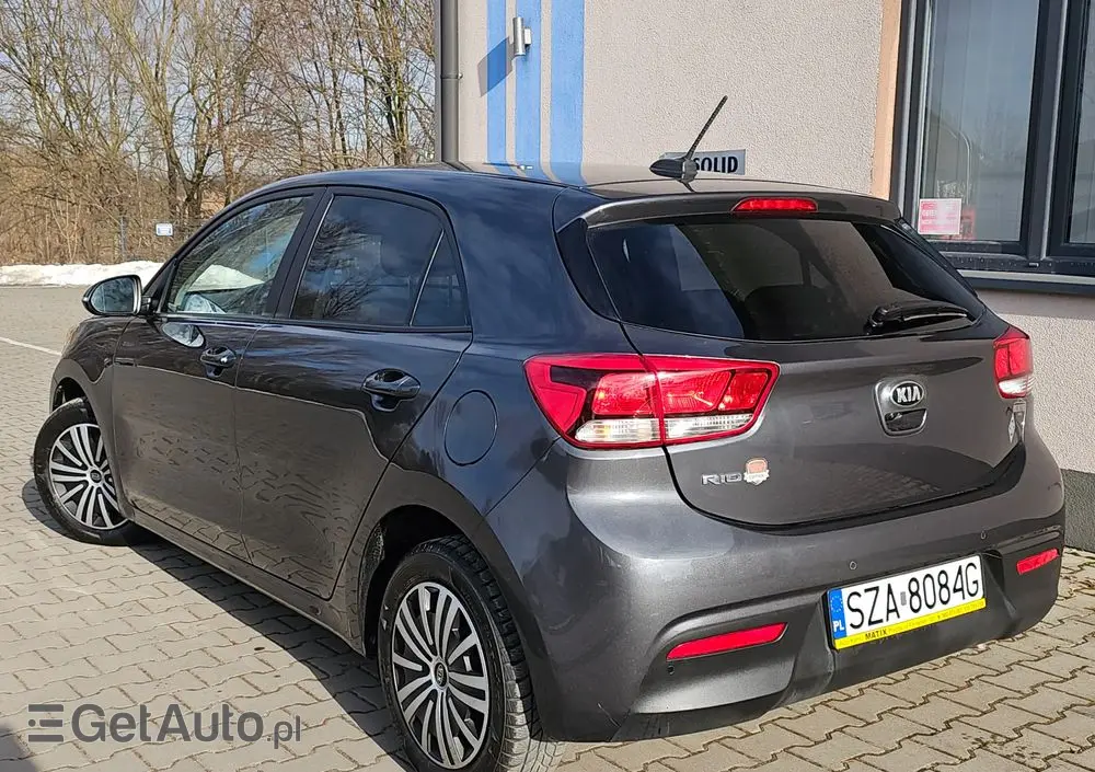 KIA Rio 1.2 Dream Team Edition
