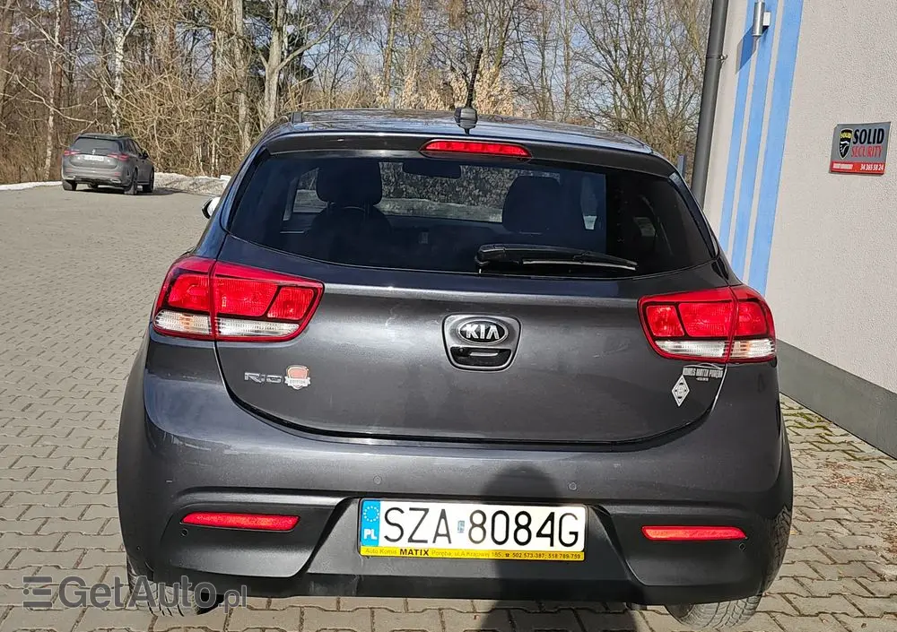 KIA Rio 1.2 Dream Team Edition