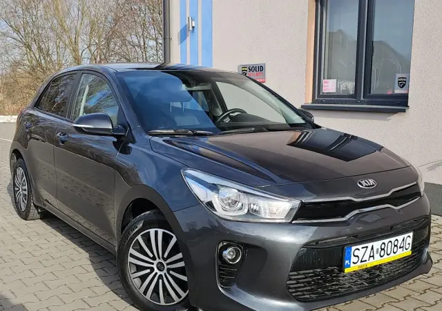 KIA Rio 1.2 Dream Team Edition