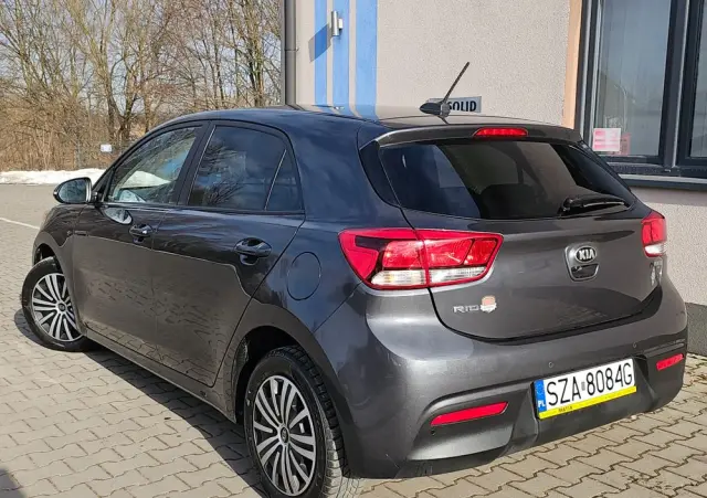 KIA Rio 1.2 Dream Team Edition