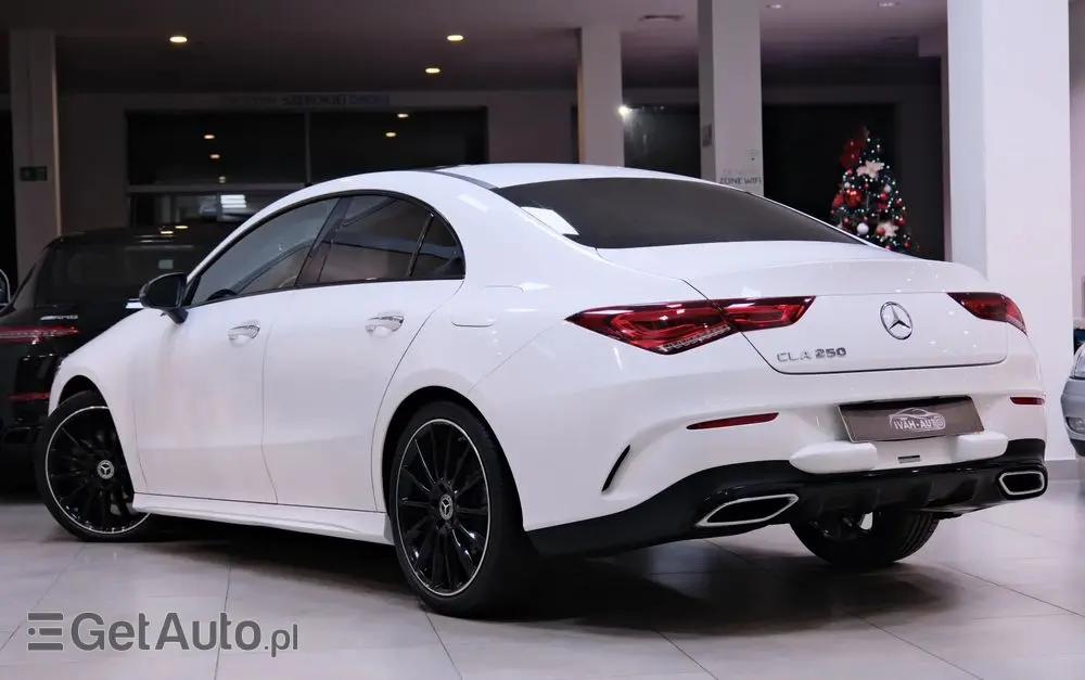 MERCEDES-BENZ CLA 250 7G-DCT AMG Line