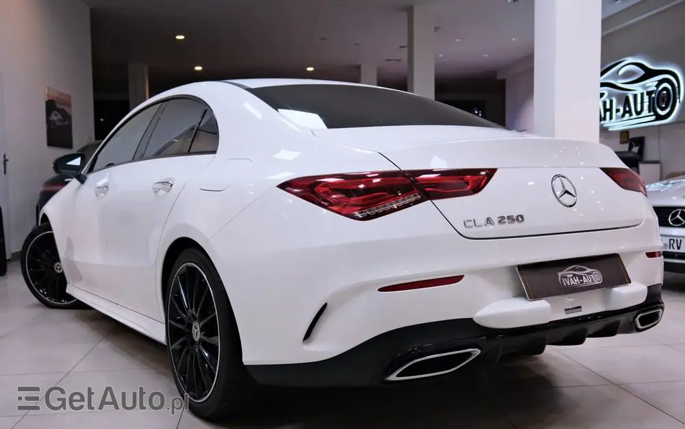 MERCEDES-BENZ CLA 250 7G-DCT AMG Line