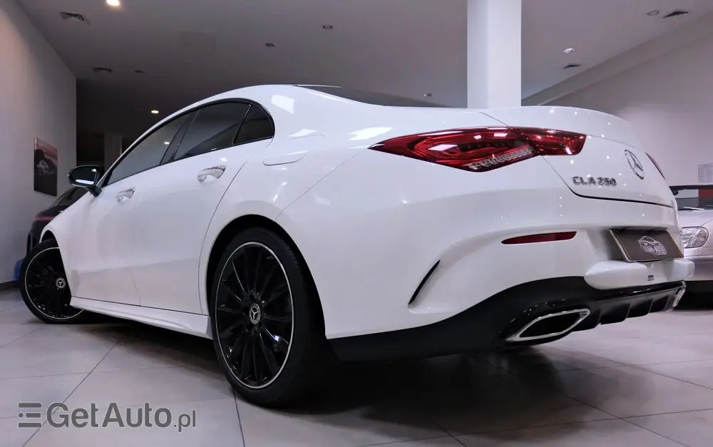 MERCEDES-BENZ CLA 250 7G-DCT AMG Line