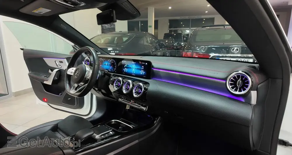 MERCEDES-BENZ CLA 250 7G-DCT AMG Line